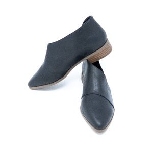 Womens Universal Thread Wenda Faux Leather